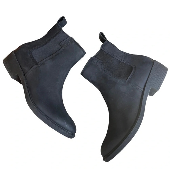 UGG Black Emmeth Chelsea Boots Size 7 - Picture 6 of 10